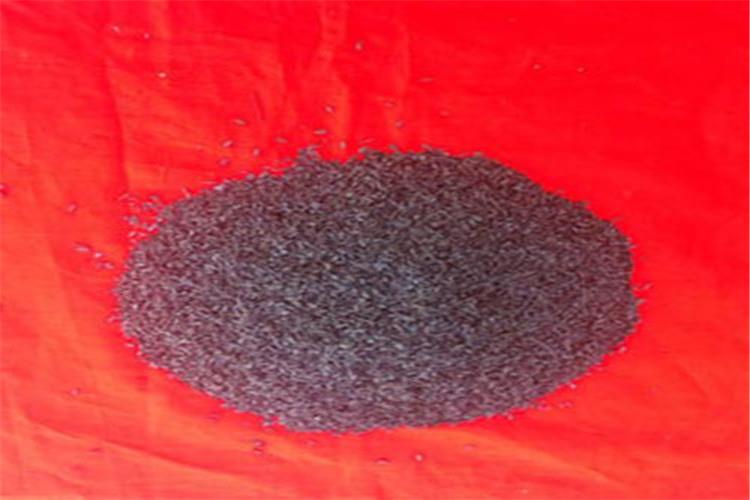 碳化稻殼的基本成分是碳和硅，不含有砷、鉛等有害健康的金屬化學(xué)元素