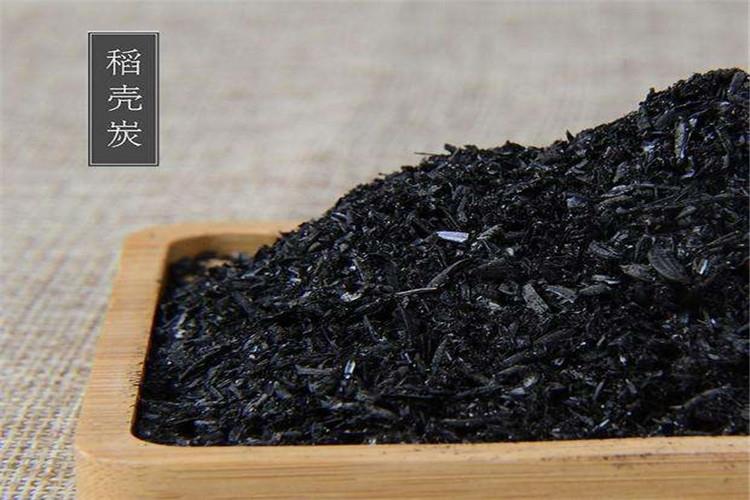 稻殼灰，無生燒，過燒，含其他雜質(zhì)等現(xiàn)象，物理特性具有體輕，導(dǎo)熱性低，由于其薄殼狀結(jié)構(gòu)，在空隙中存在靜止空氣形成阻隔，因此具有極為優(yōu)越的保溫，絕熱性能