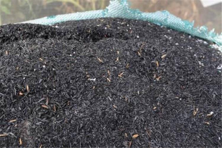 在很多的國(guó)家中都建議利用碳化稻殼分產(chǎn)品作為一種防治蟲害的手段