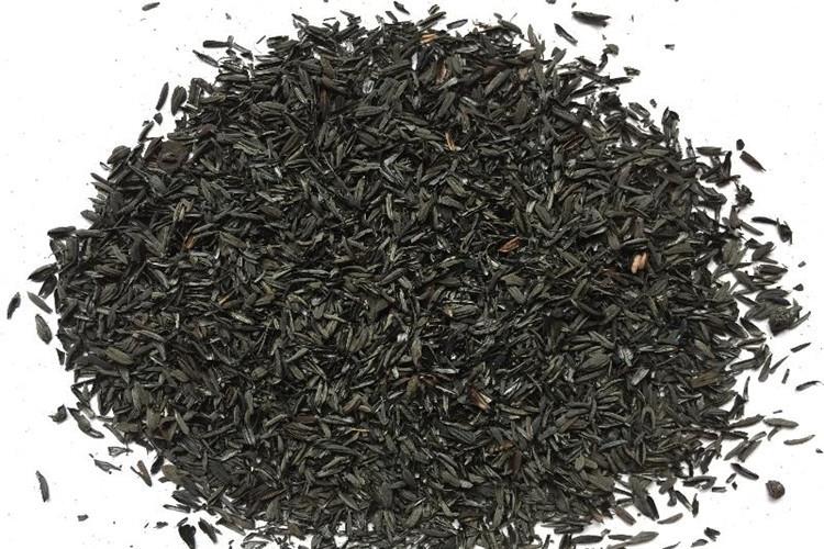 稻殼灰可以用于制作牙膏或牙粉研磨劑，將稻殼洗凈后晾干或烘干，再置于爐中進(jìn)行白化燃燒